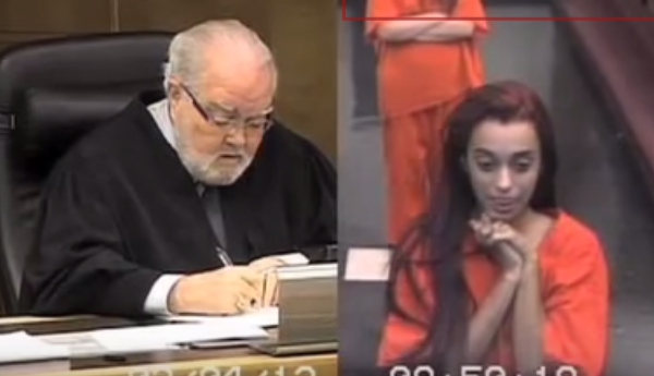 Vídeo en el que un joven insulta al juez